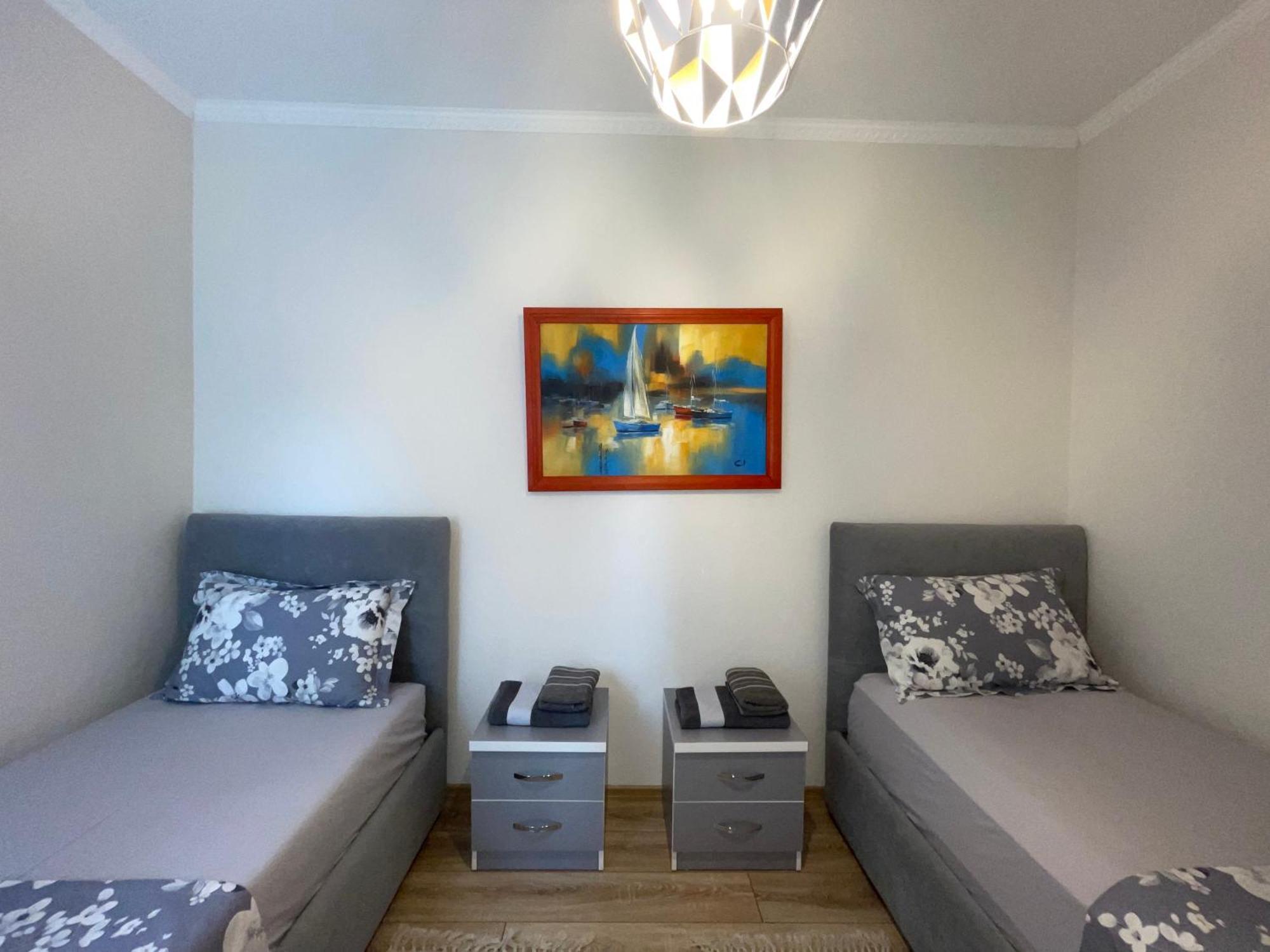Peak Apartment Modern Durres City Centre #2 外观 照片